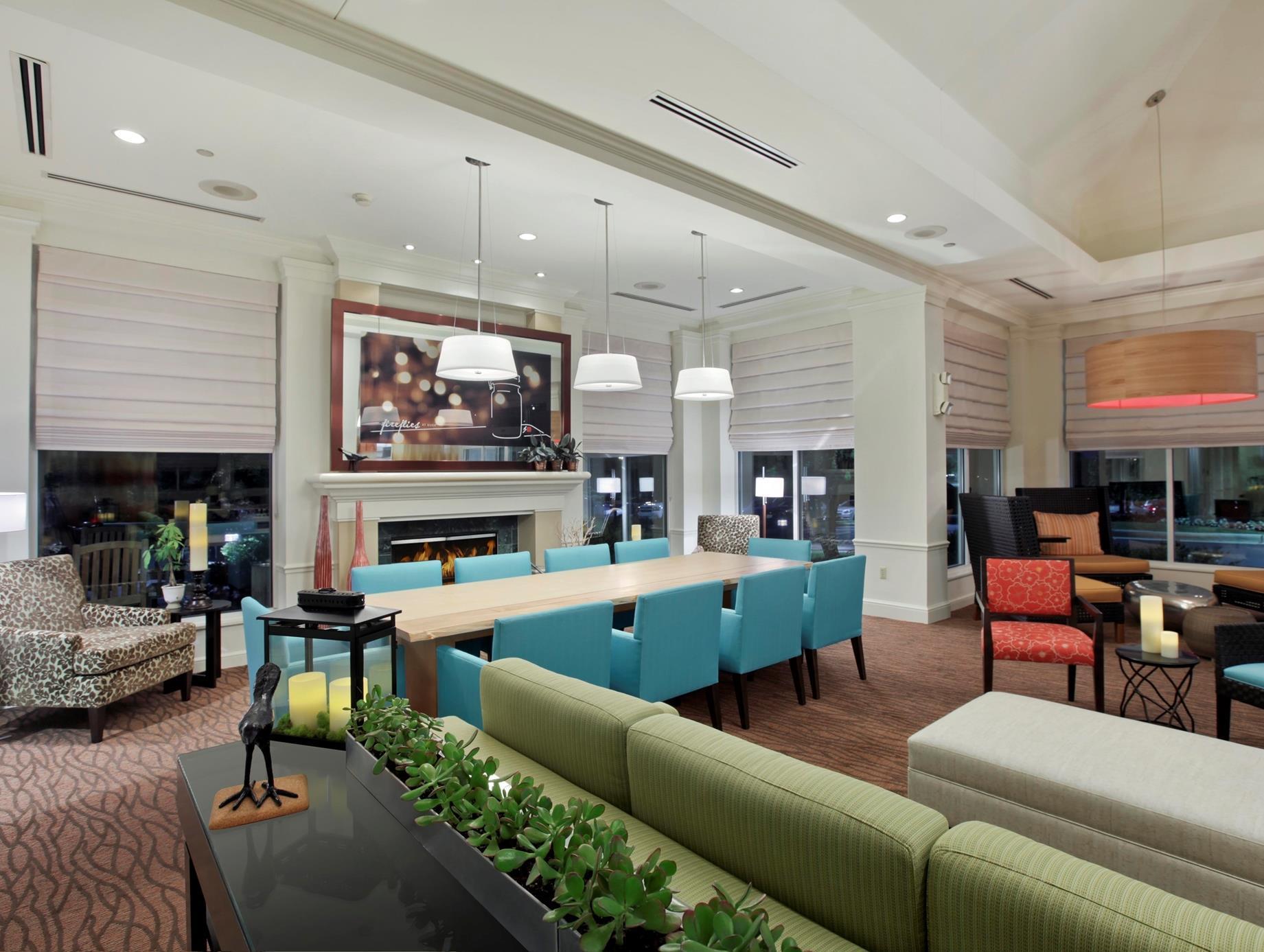 Hilton Garden Inn Roseville Exteriér fotografie