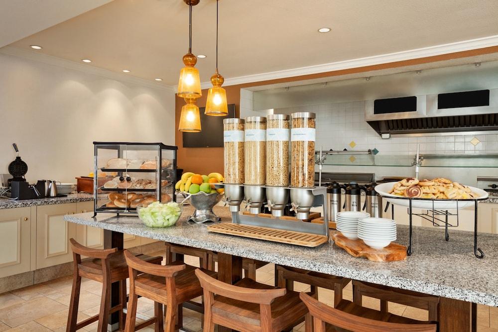 Hilton Garden Inn Roseville Exteriér fotografie