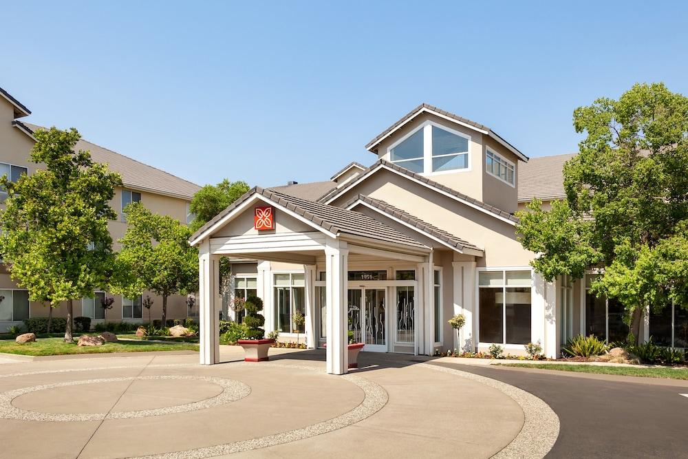 Hilton Garden Inn Roseville Exteriér fotografie