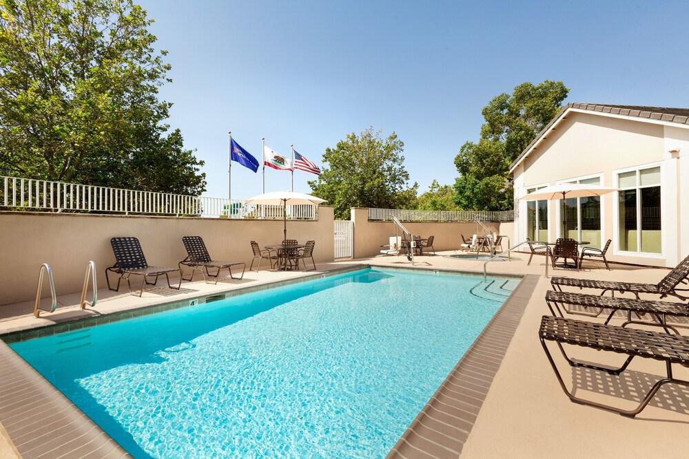 Hilton Garden Inn Roseville Exteriér fotografie