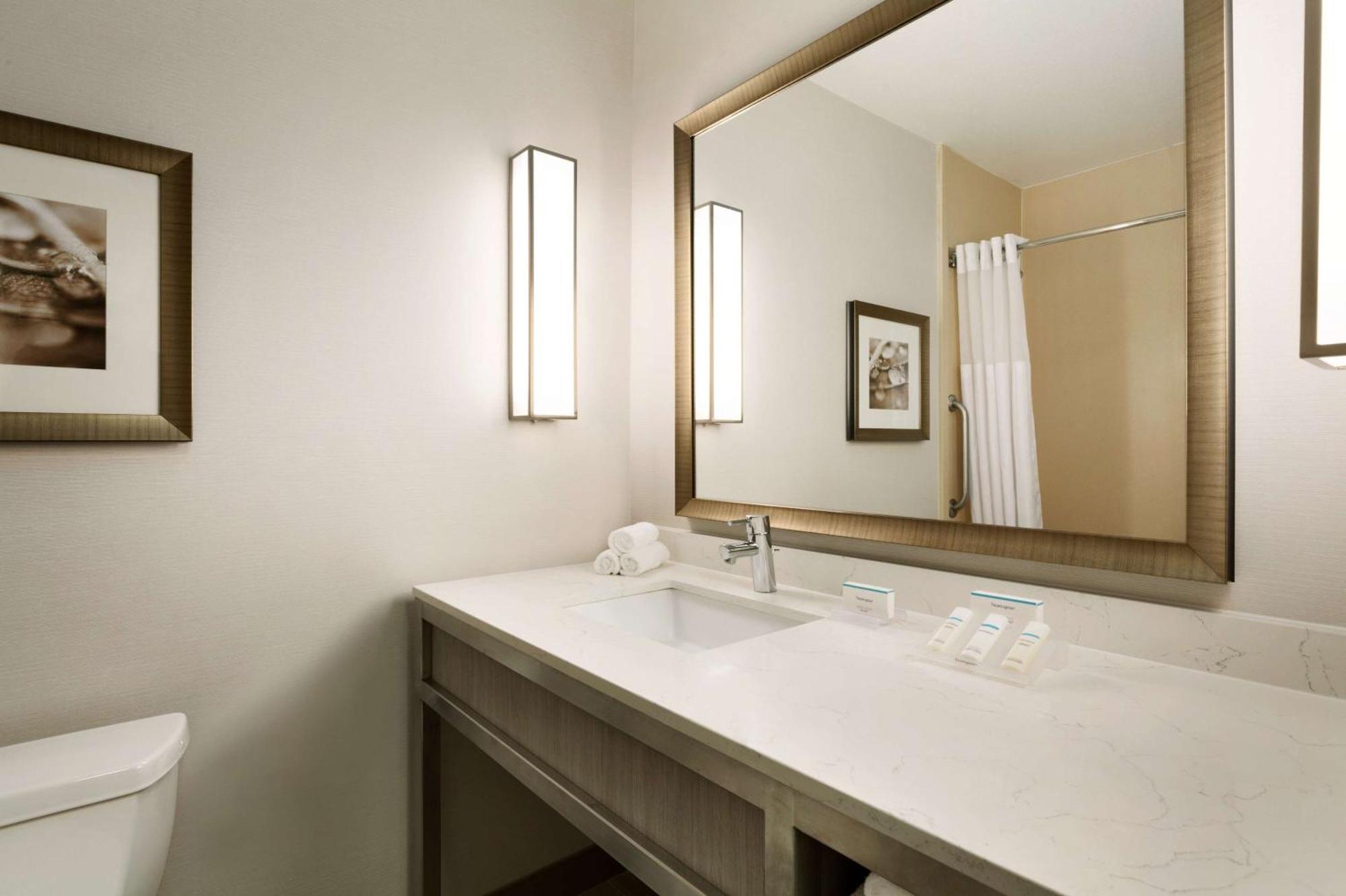 Hilton Garden Inn Roseville Exteriér fotografie