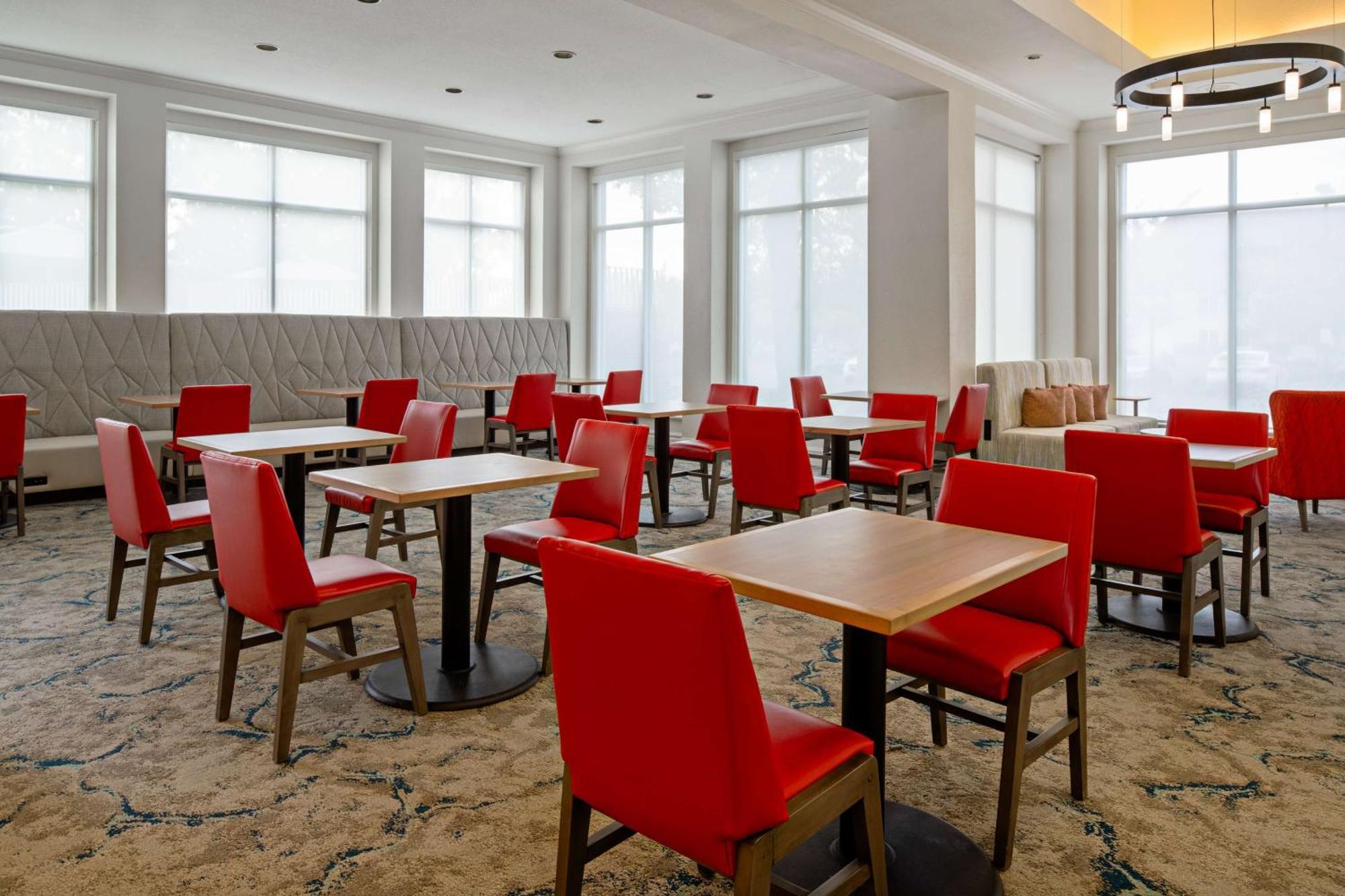 Hilton Garden Inn Roseville Exteriér fotografie