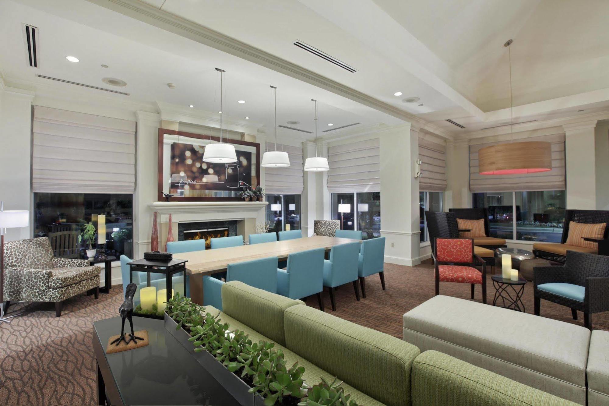 Hilton Garden Inn Roseville Exteriér fotografie