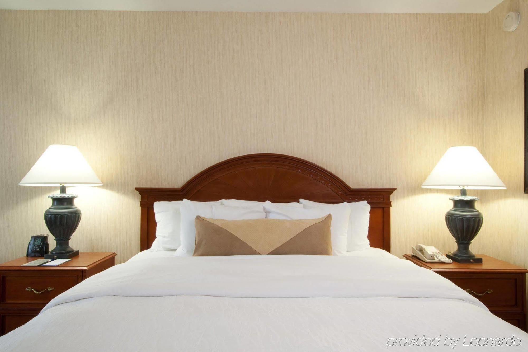 Hilton Garden Inn Roseville Pokoj fotografie
